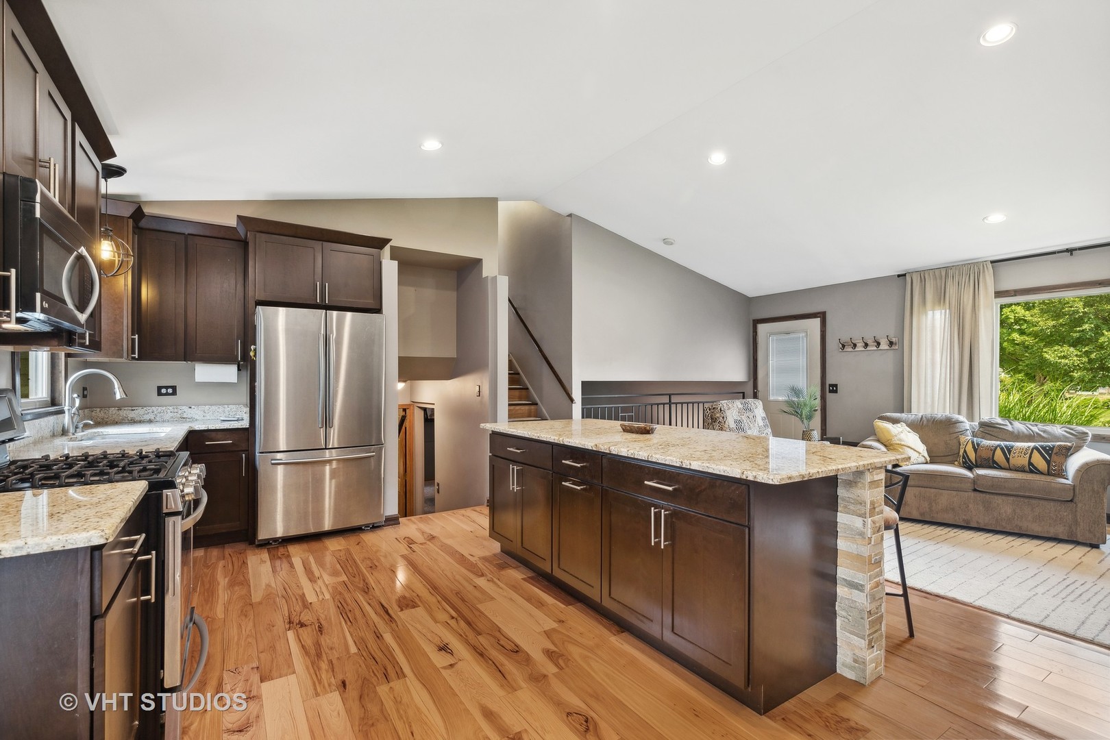 2821 Brisbane Drive