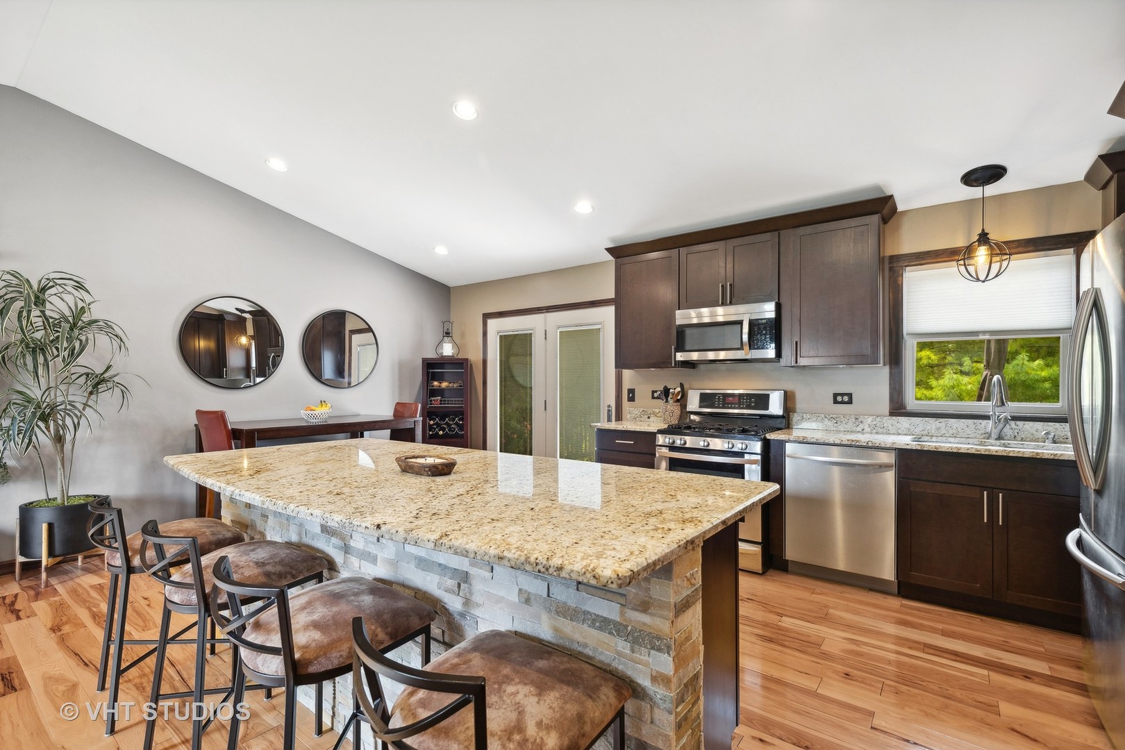 2821 Brisbane Drive