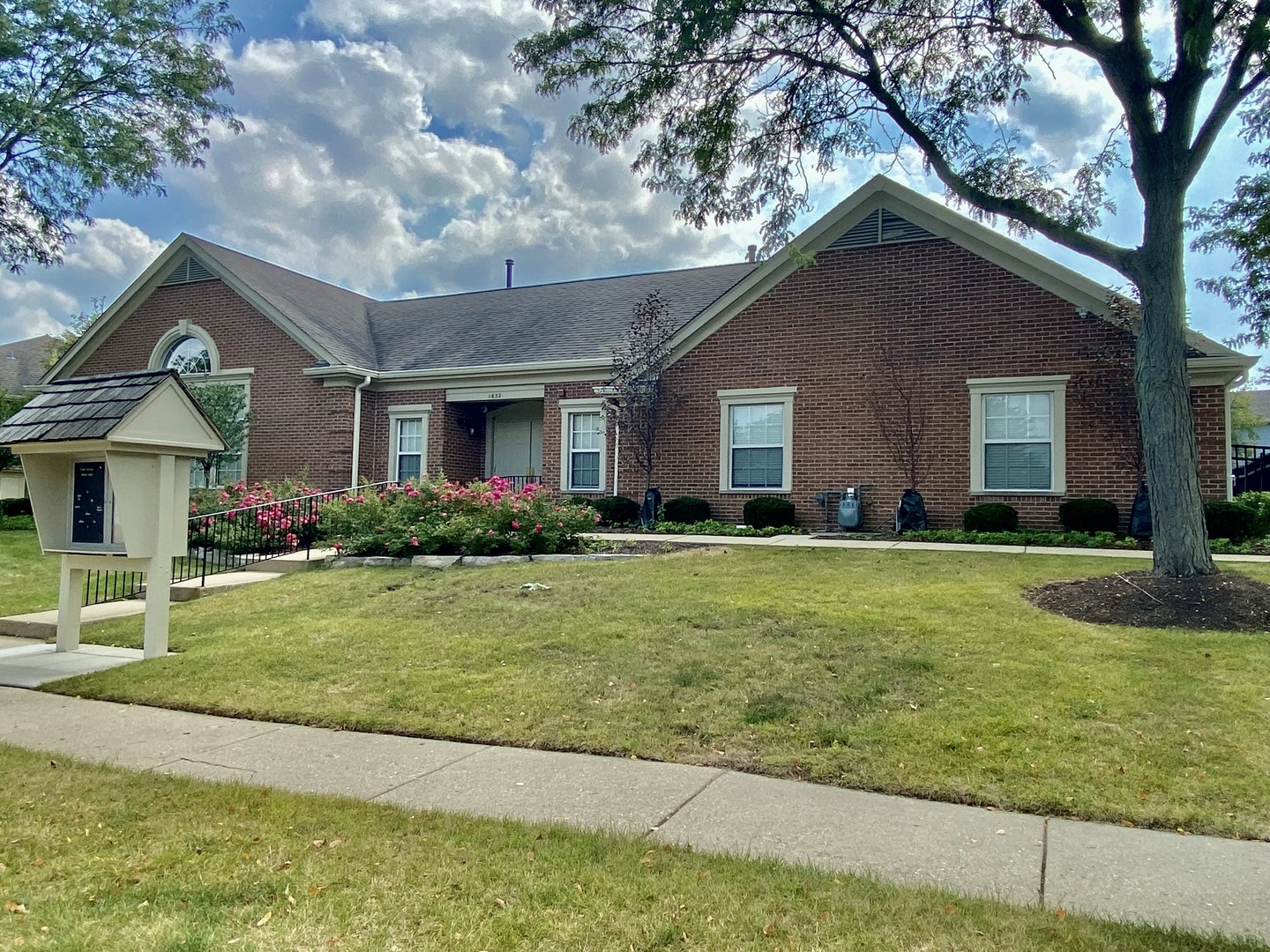 1691 Pearl Court