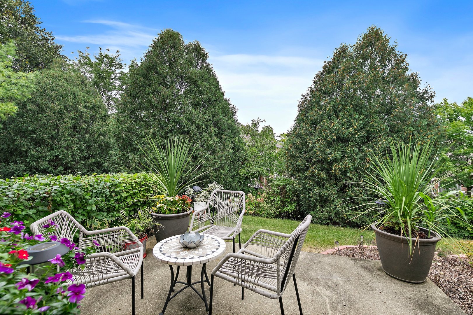 1691 Pearl Court