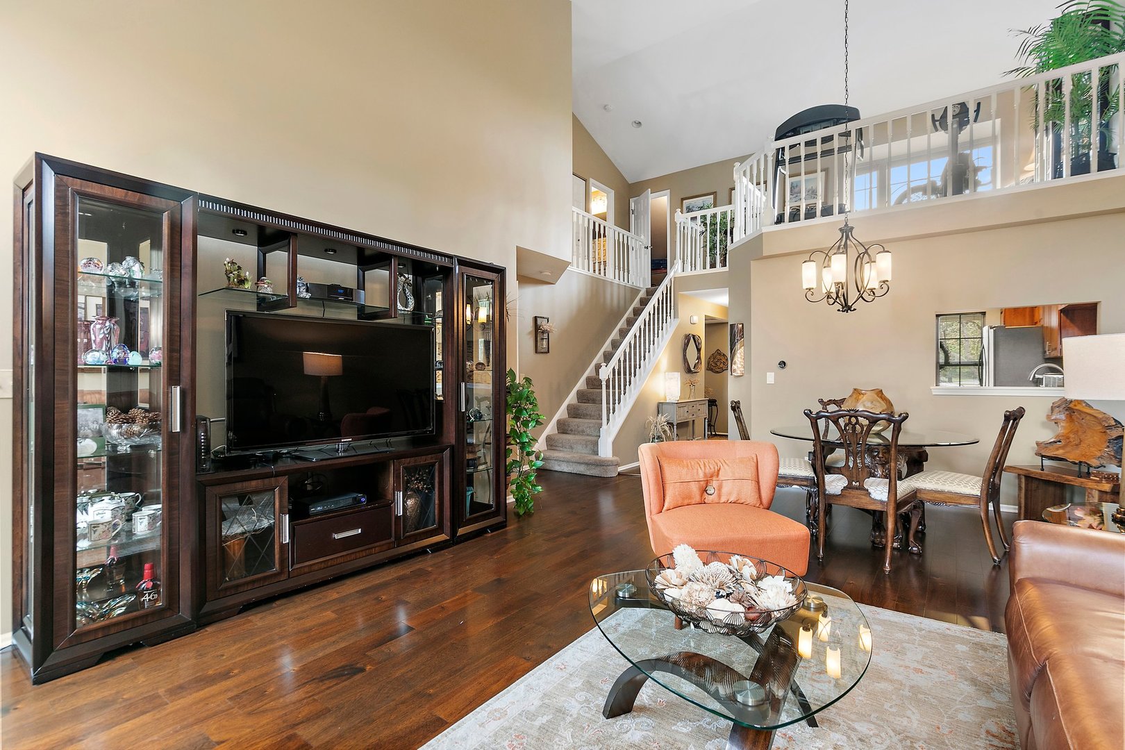 1691 Pearl Court