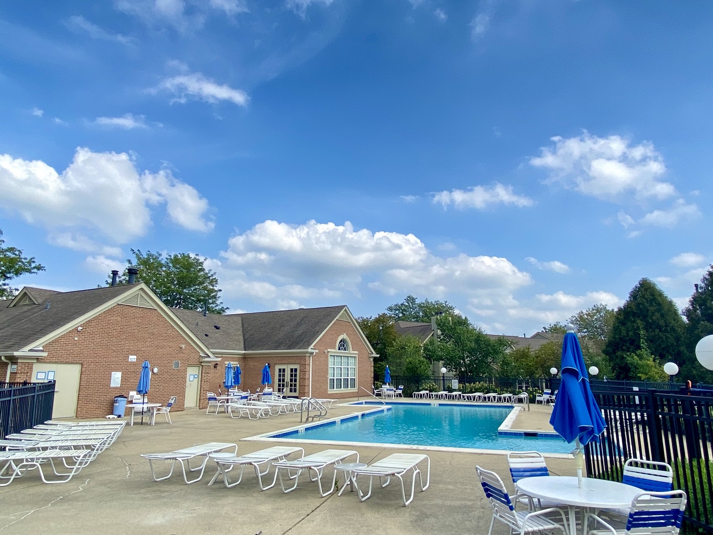 1691 Pearl Court