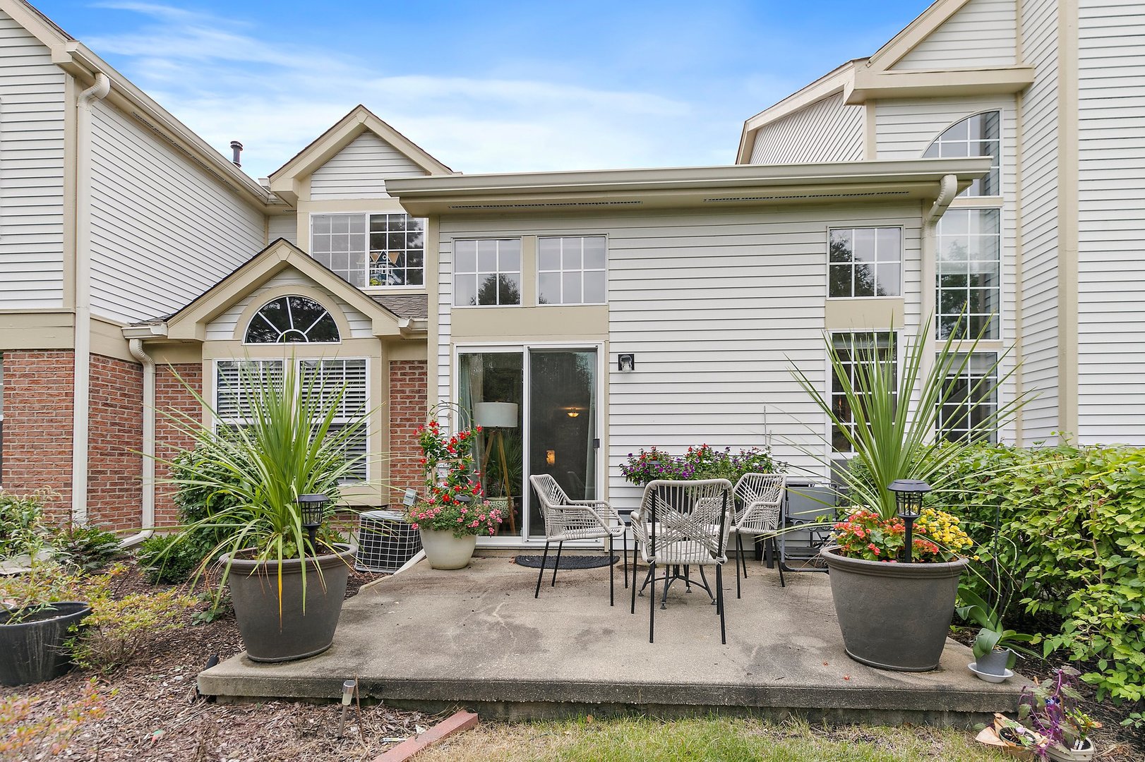 1691 Pearl Court