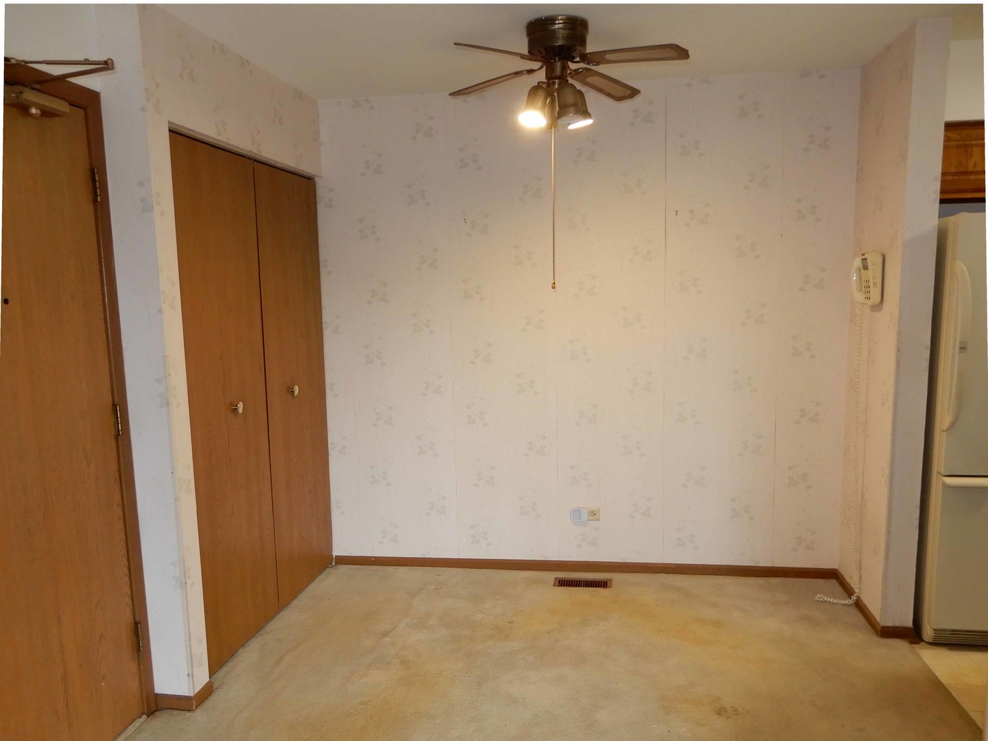 221B Uteg Street Unit: B