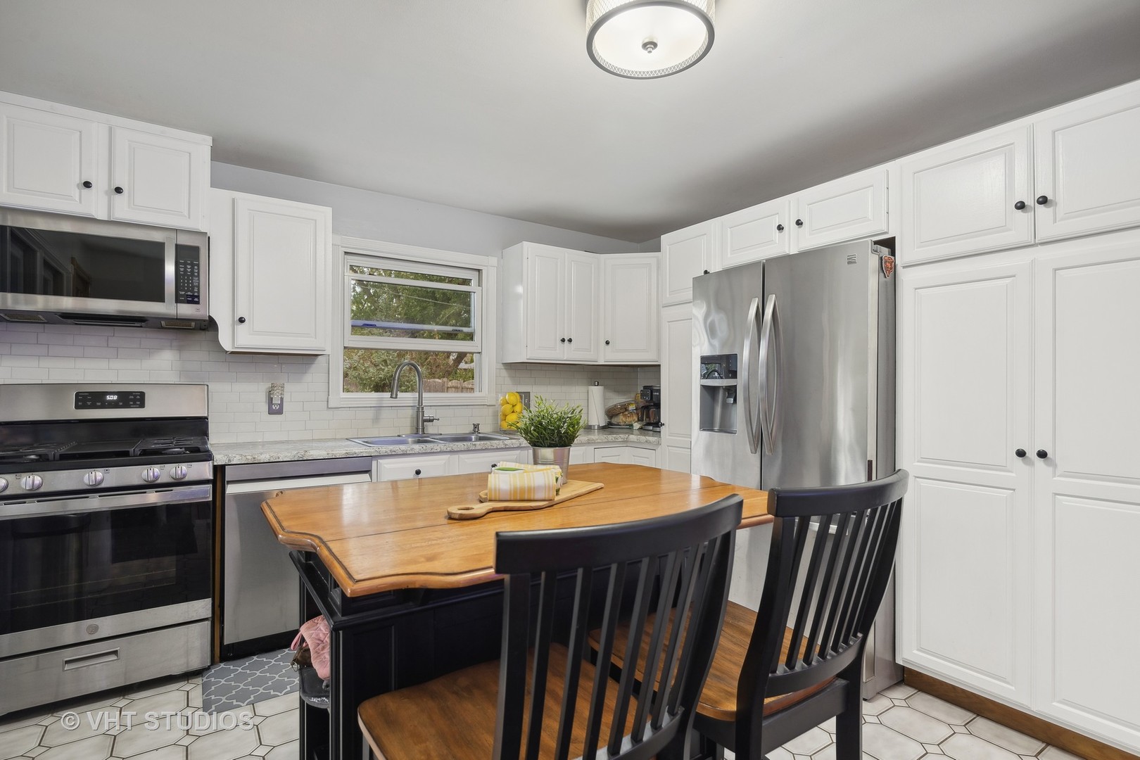 1394 Snowberry Lane