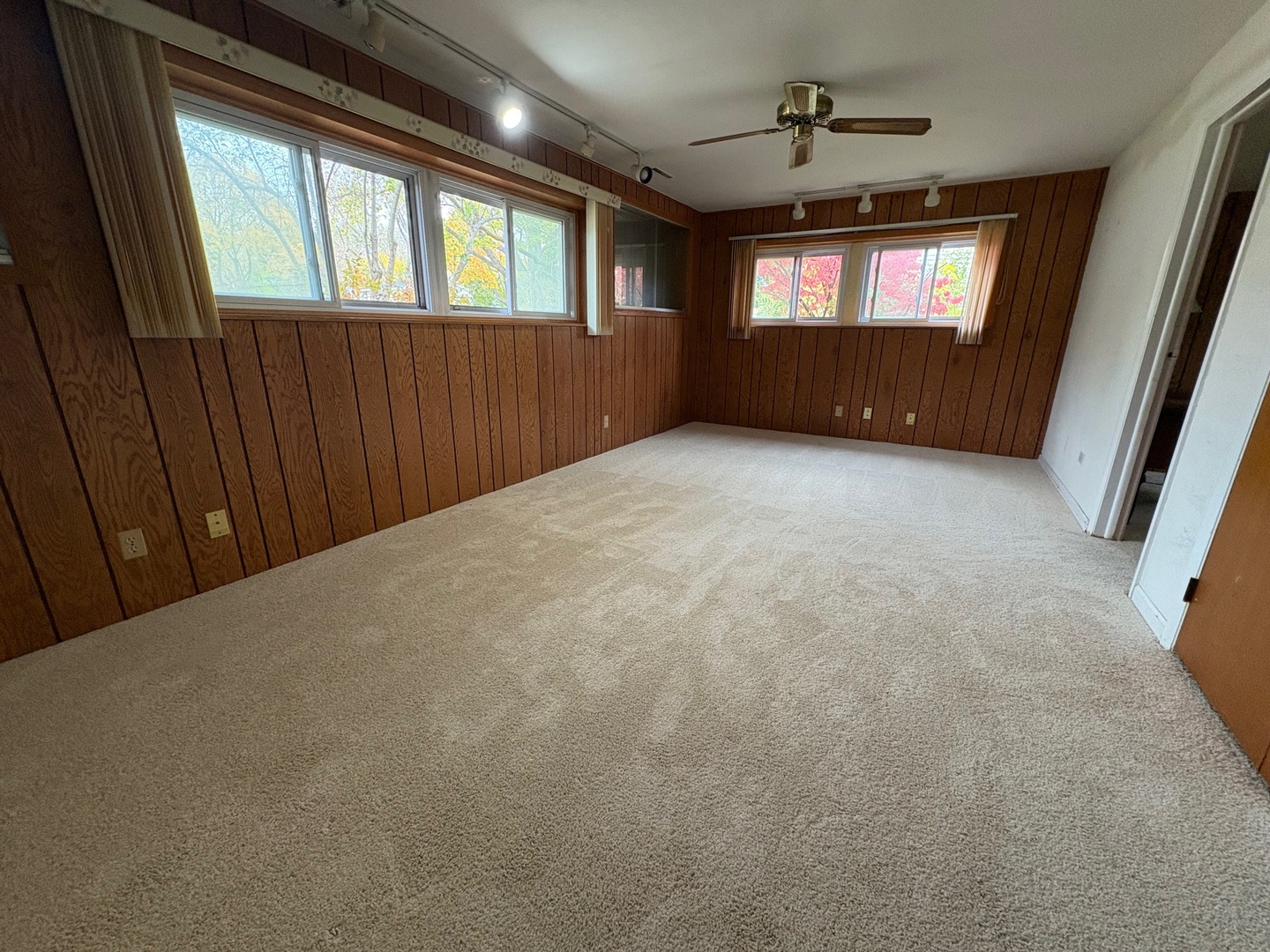 805 Coventry Lane