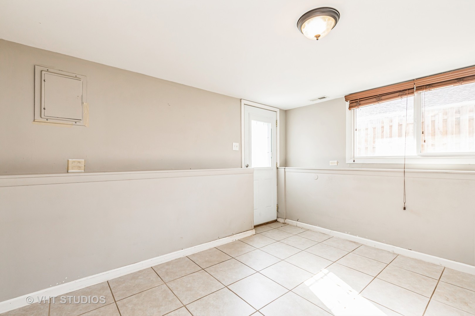 1403 Ivy Lane