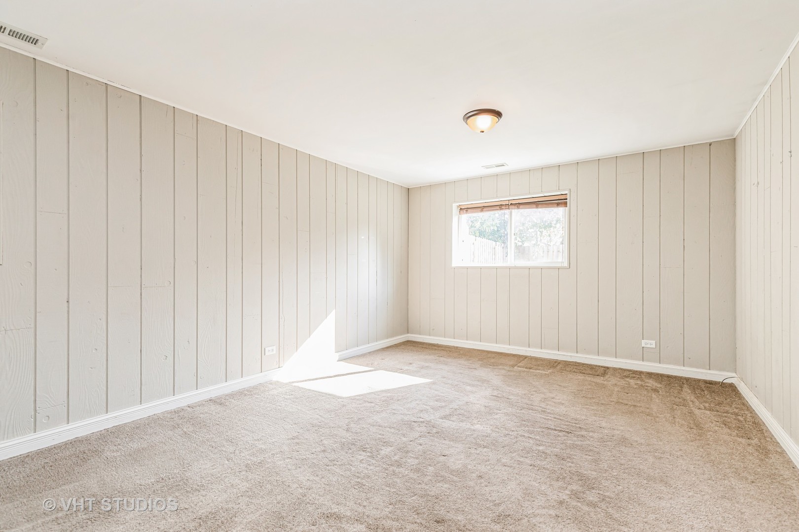 1403 Ivy Lane