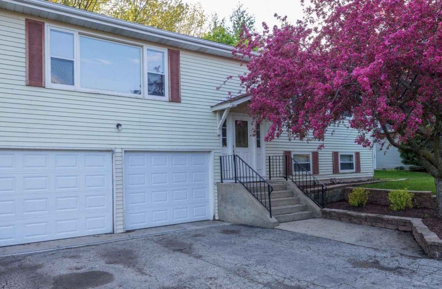 755 Flagg Lane