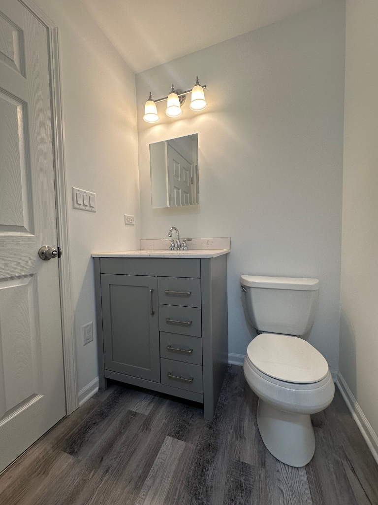 540 Devonshire Lane Unit: 15