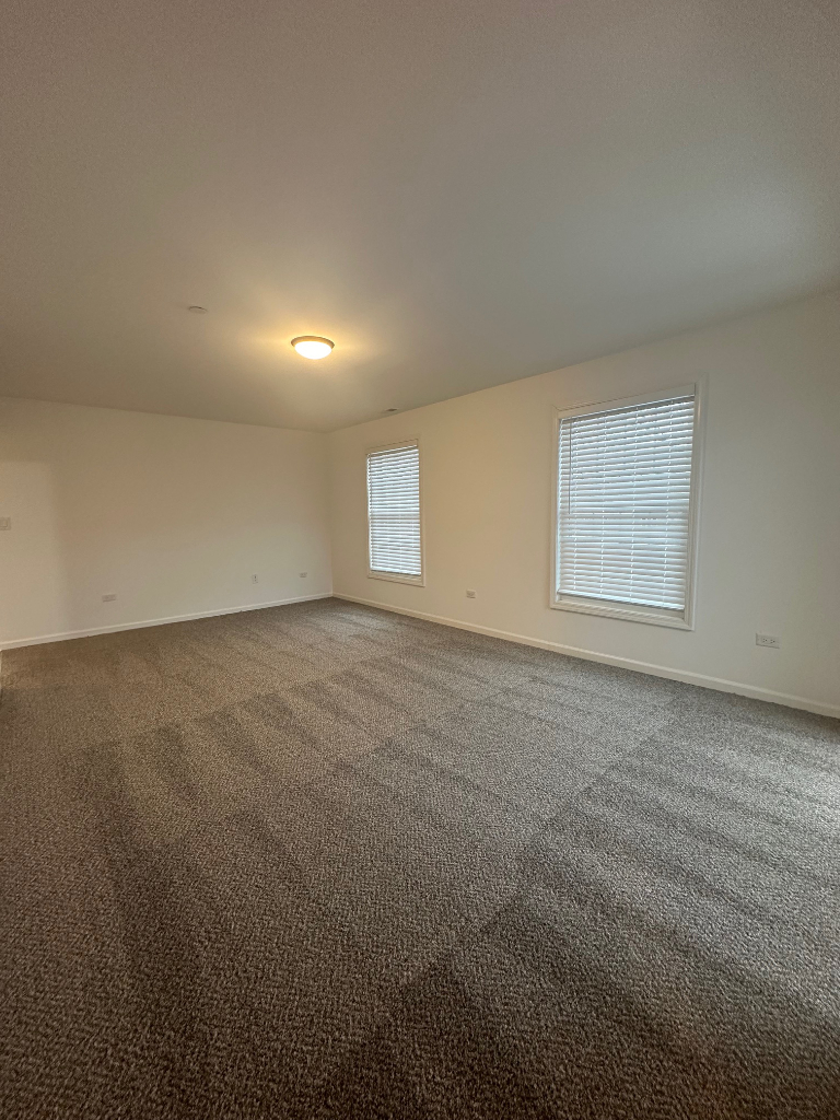 540 Devonshire Lane Unit: 15