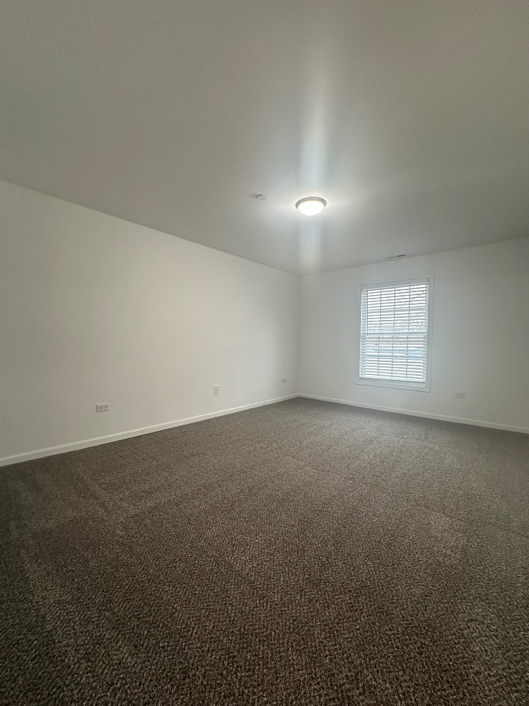 540 Devonshire Lane Unit: 15