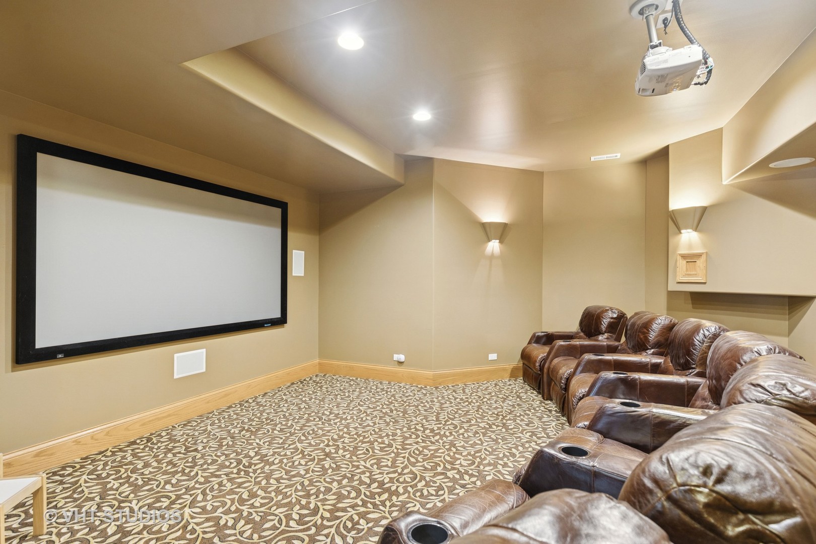 6107 Lake Shore Drive