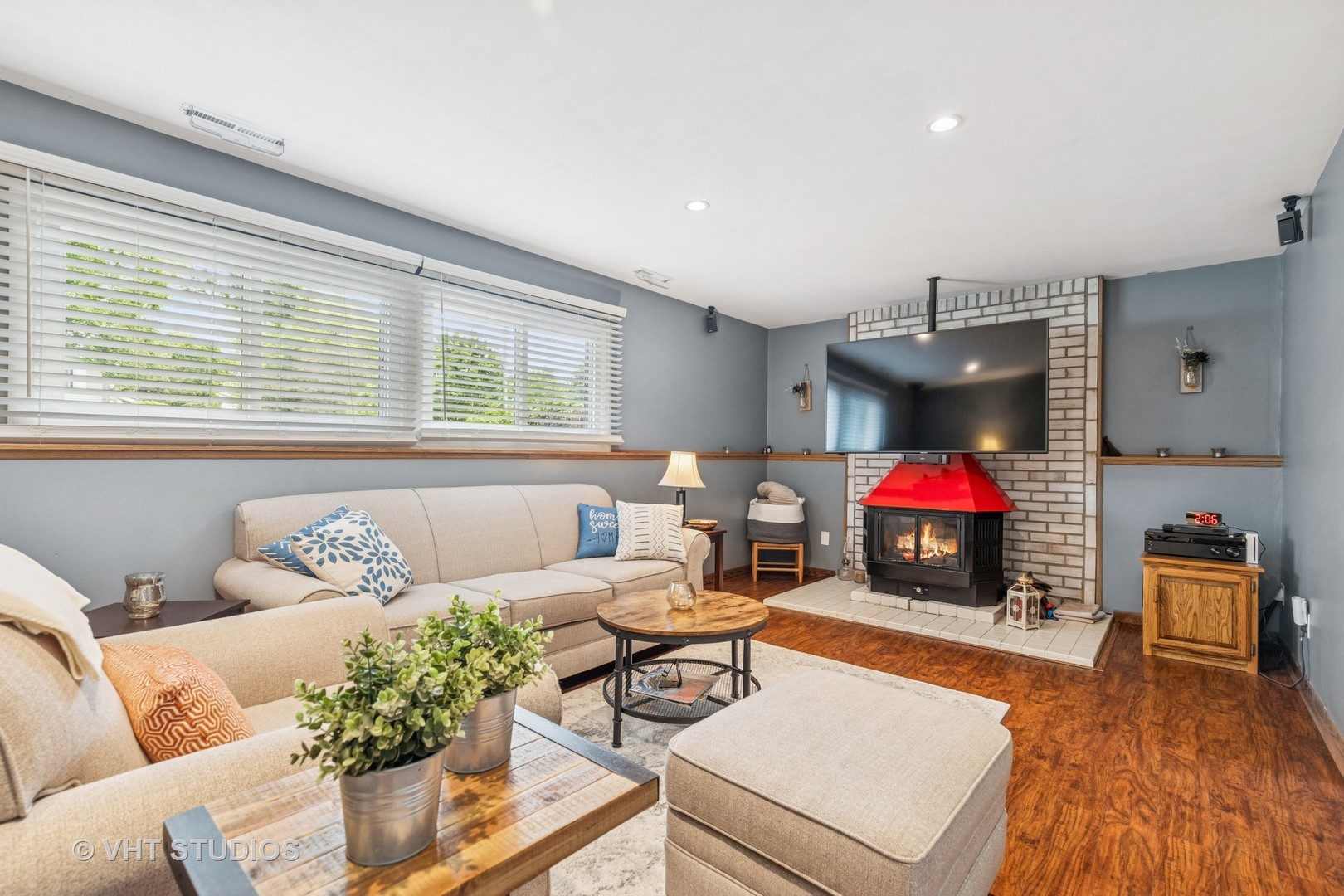844 Kingston Lane