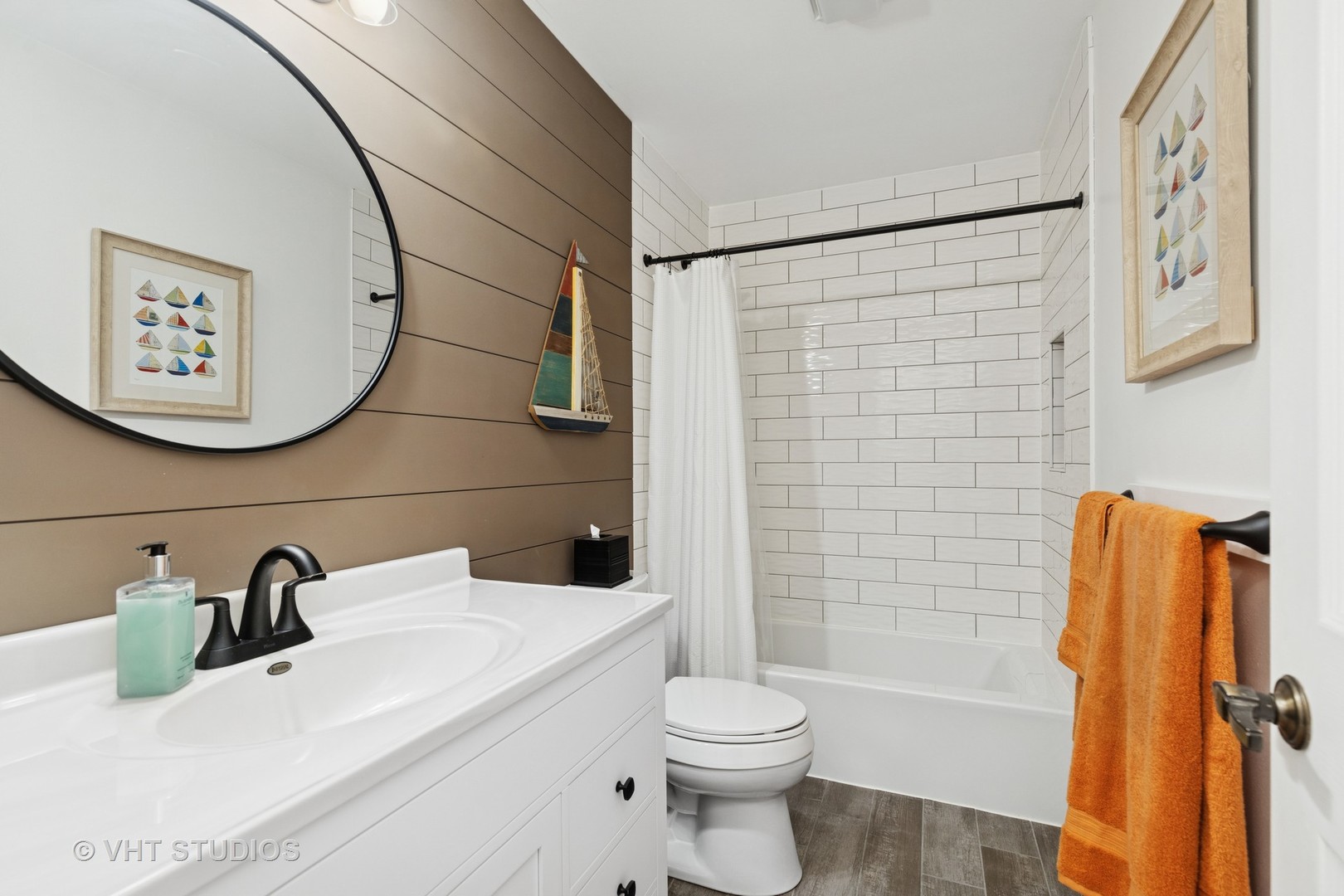 3711 Tamarisk Court