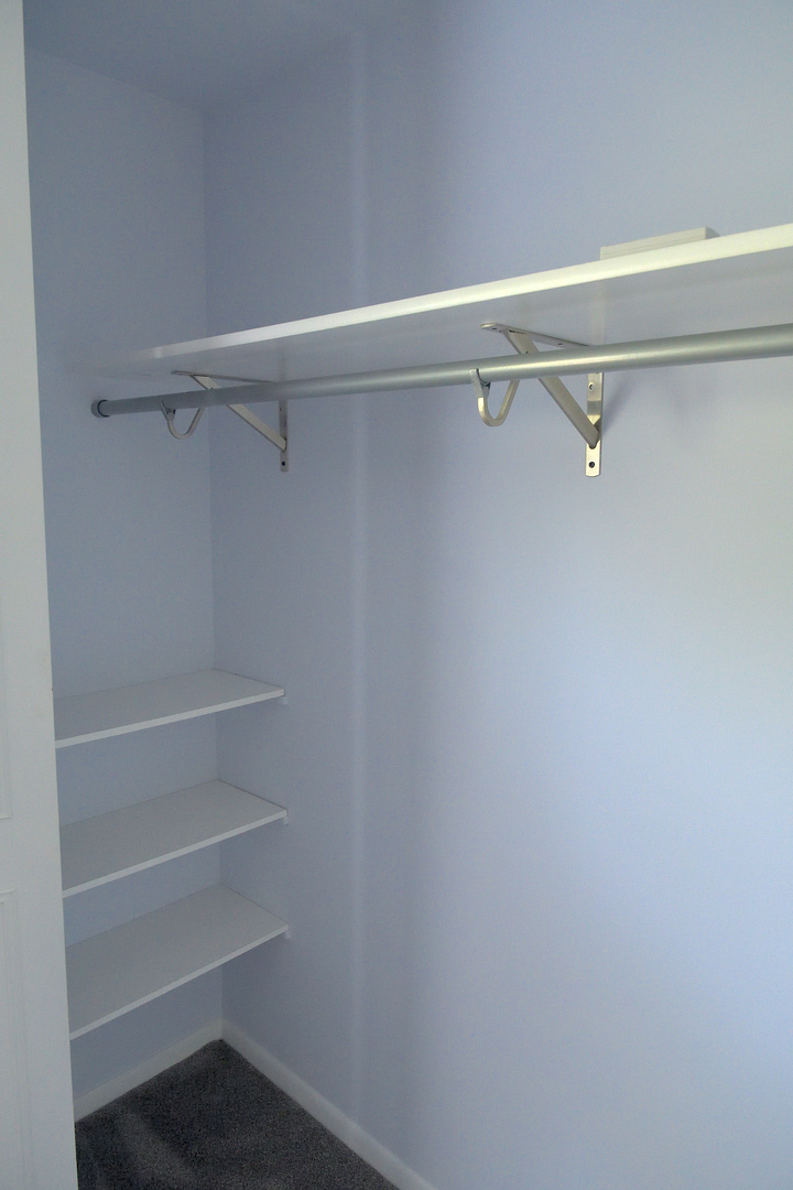 521 Coventry Lane Unit: 16