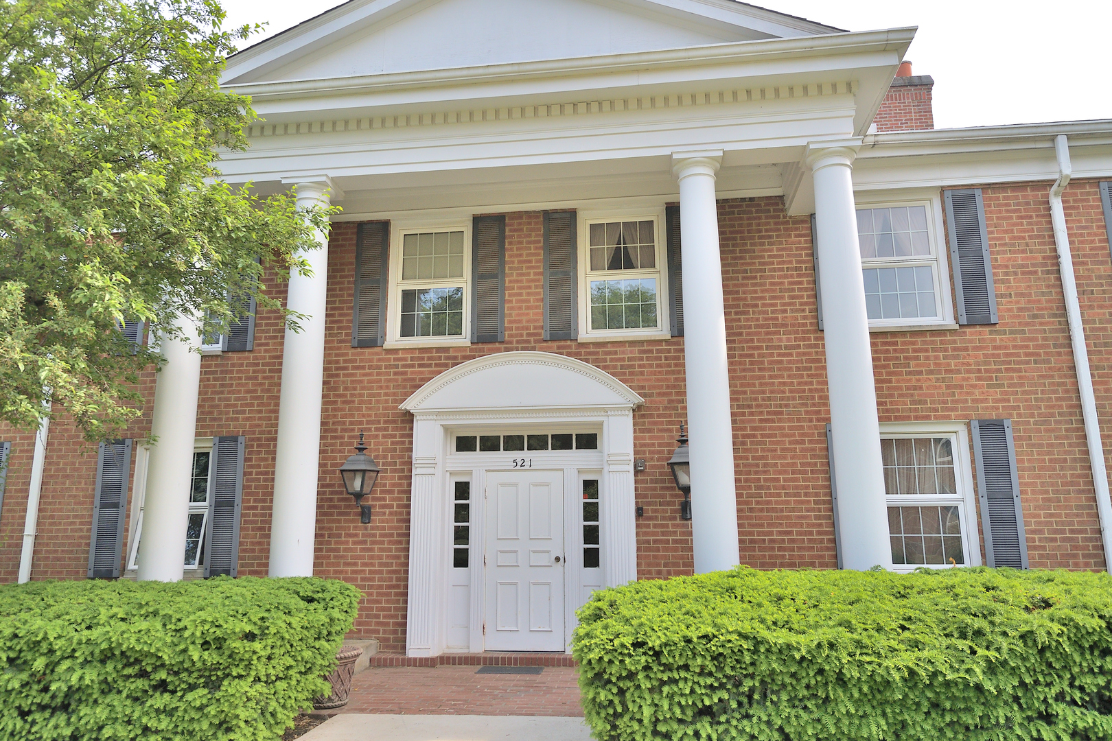521 Coventry Lane Unit: 16