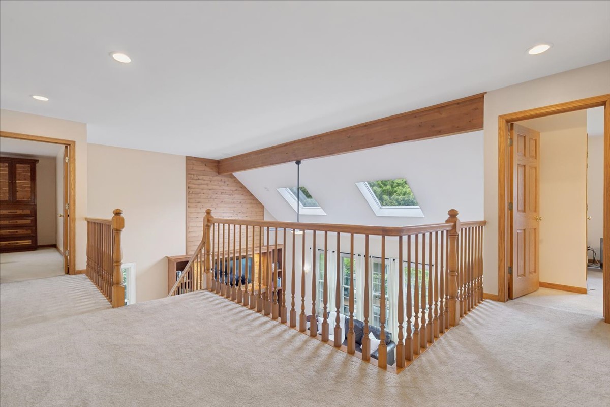 750 Old Westbury Road