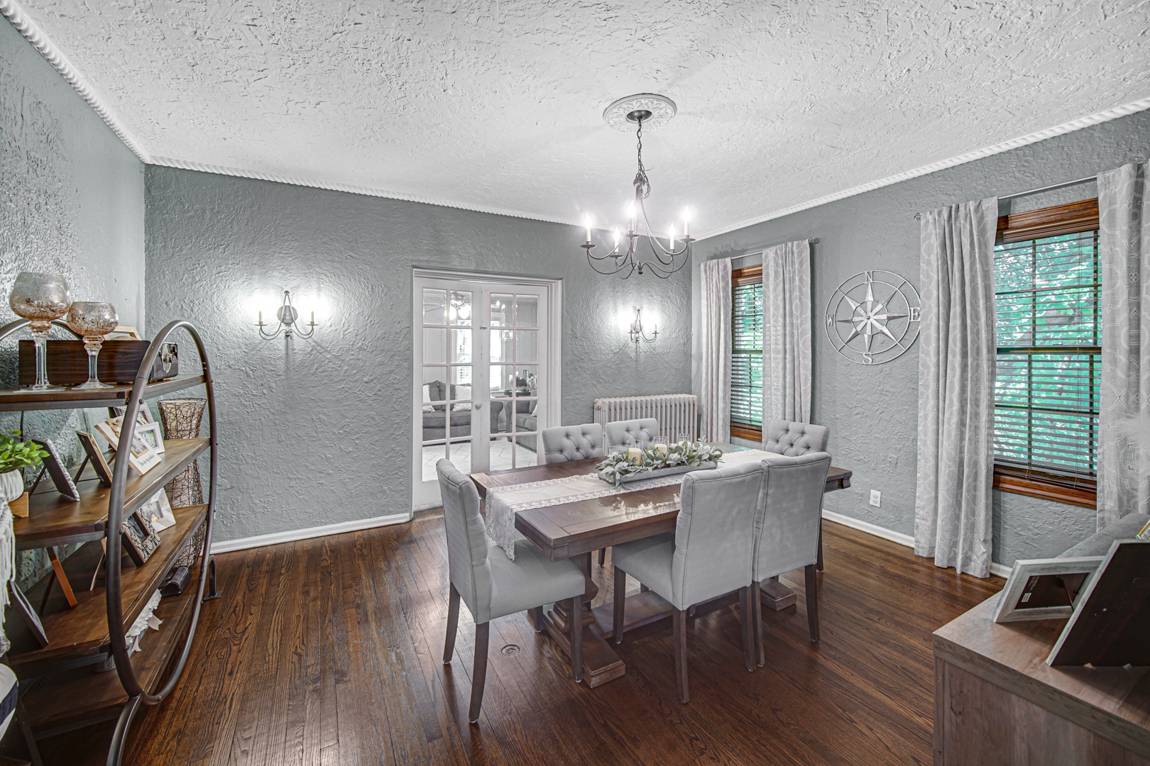 323 W Crystal Lake Avenue