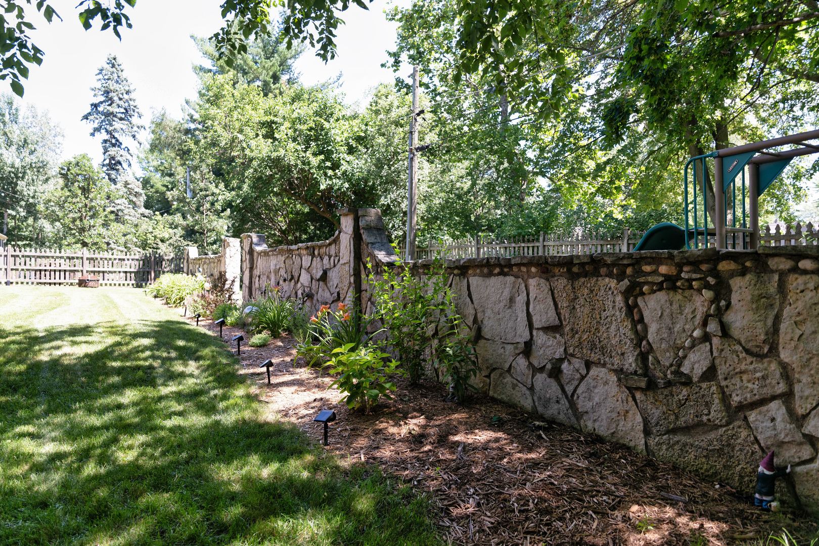 323 W Crystal Lake Avenue