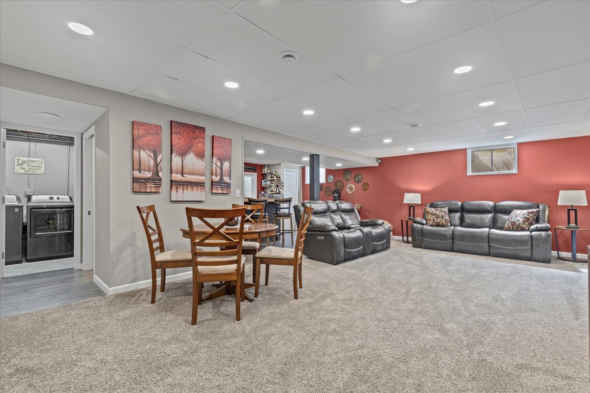835 Glendale Drive