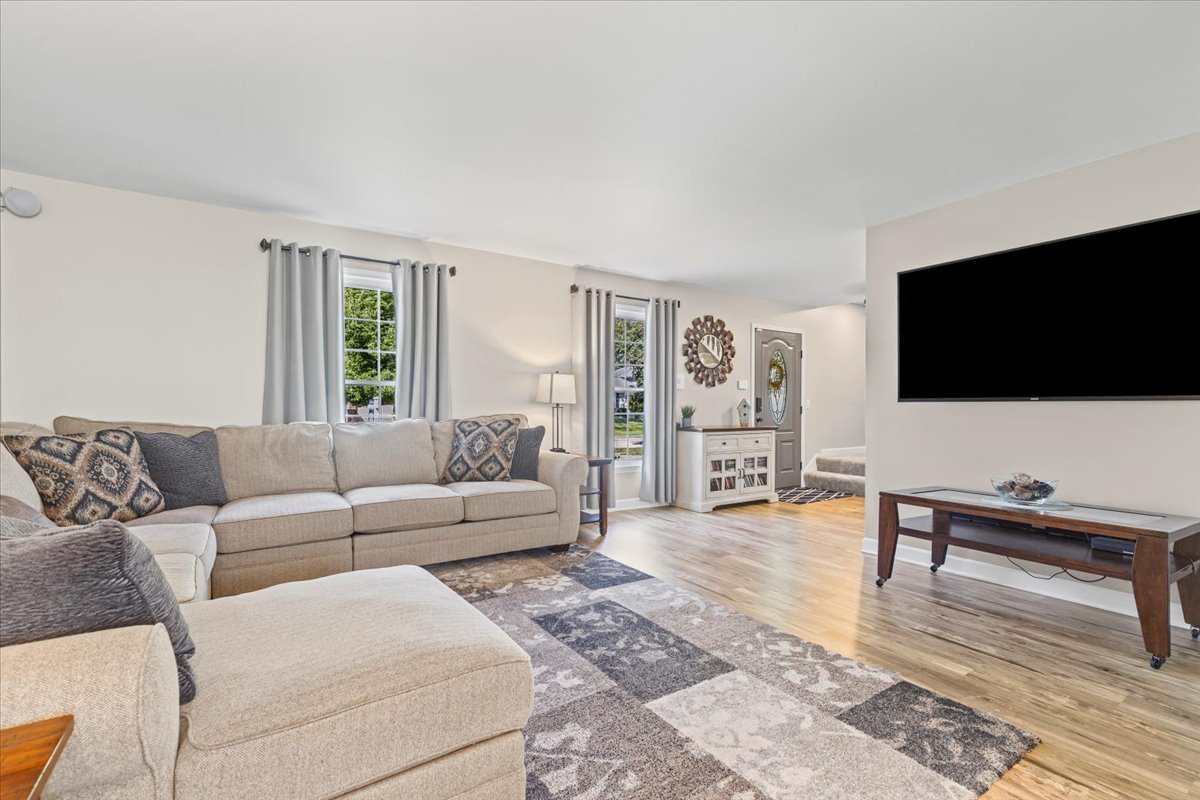 835 Glendale Drive