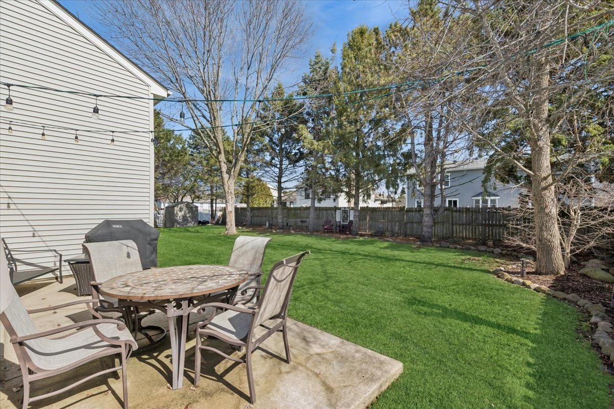204 S Carriage Trail