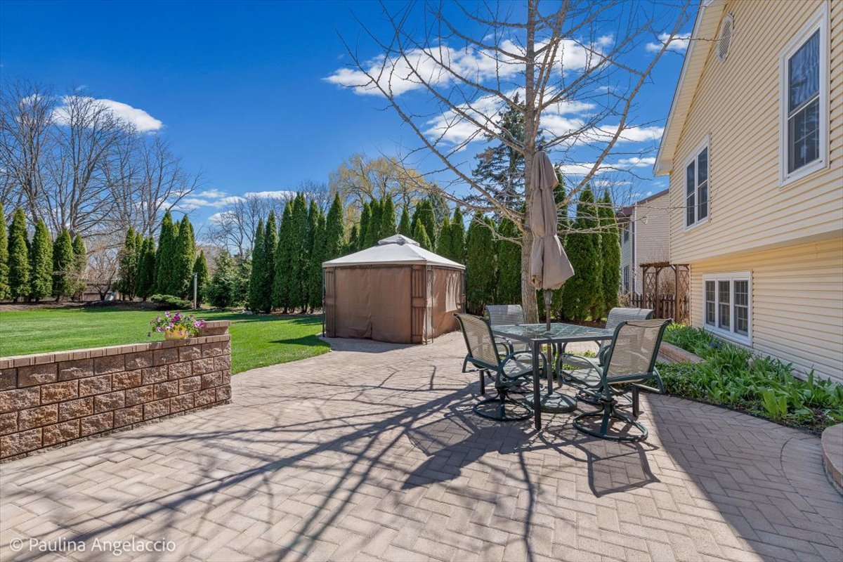 649 Greenbrier Lane