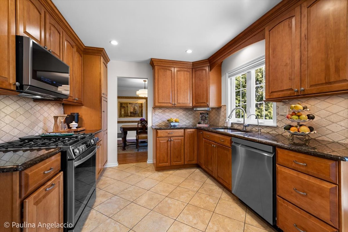649 Greenbrier Lane