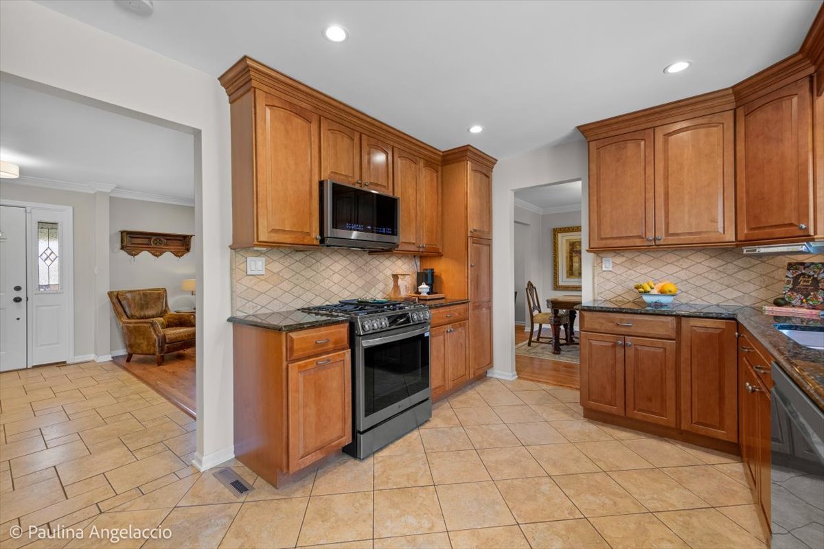 649 Greenbrier Lane