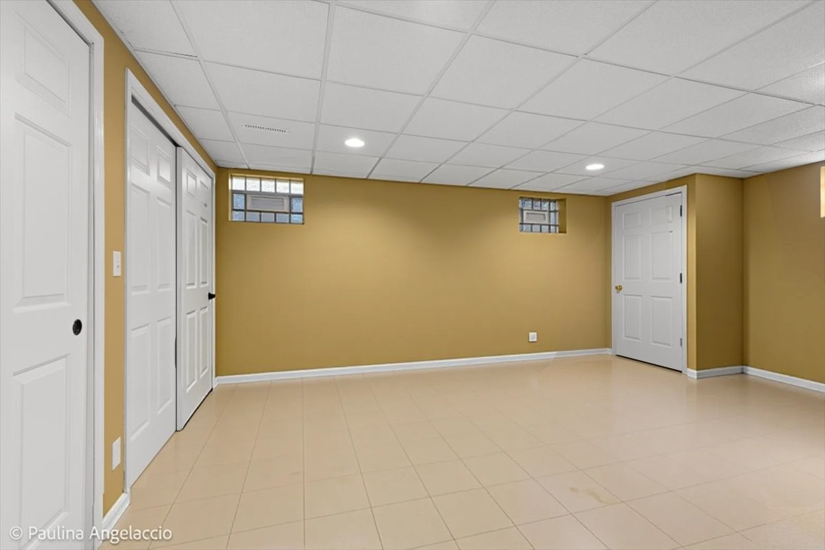 649 Greenbrier Lane