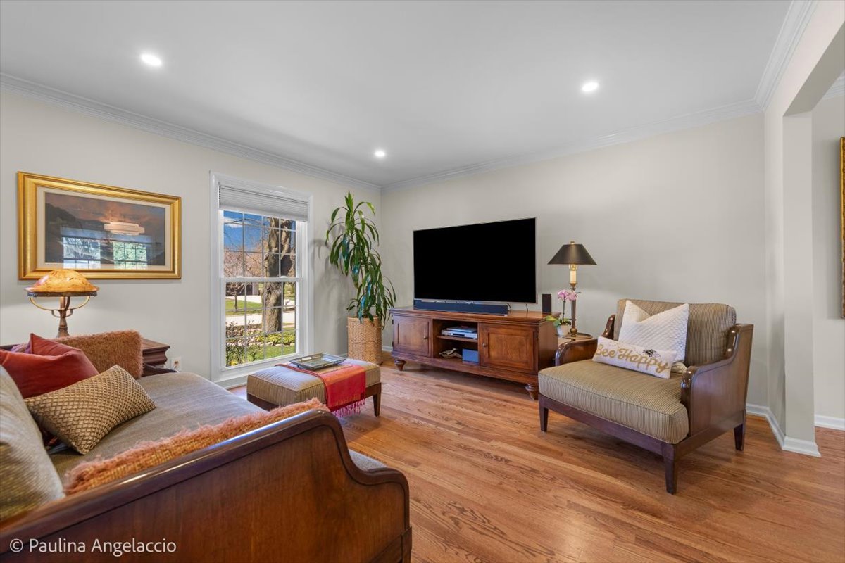 649 Greenbrier Lane
