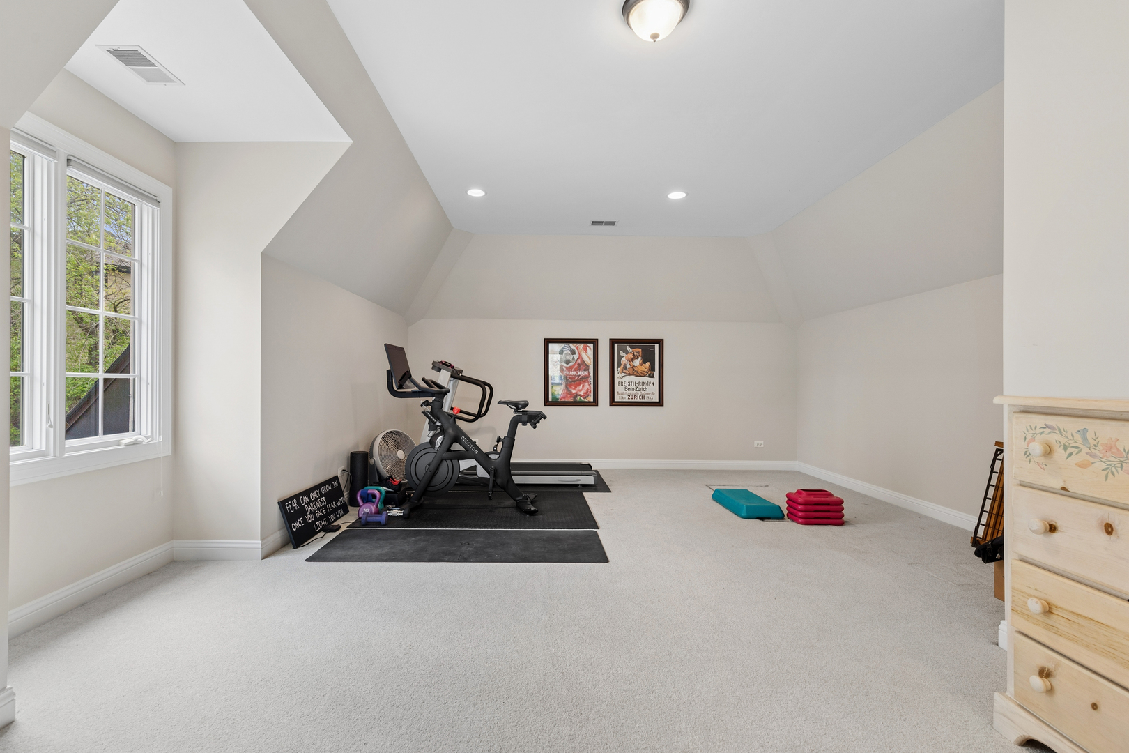 2719 Crystal Way