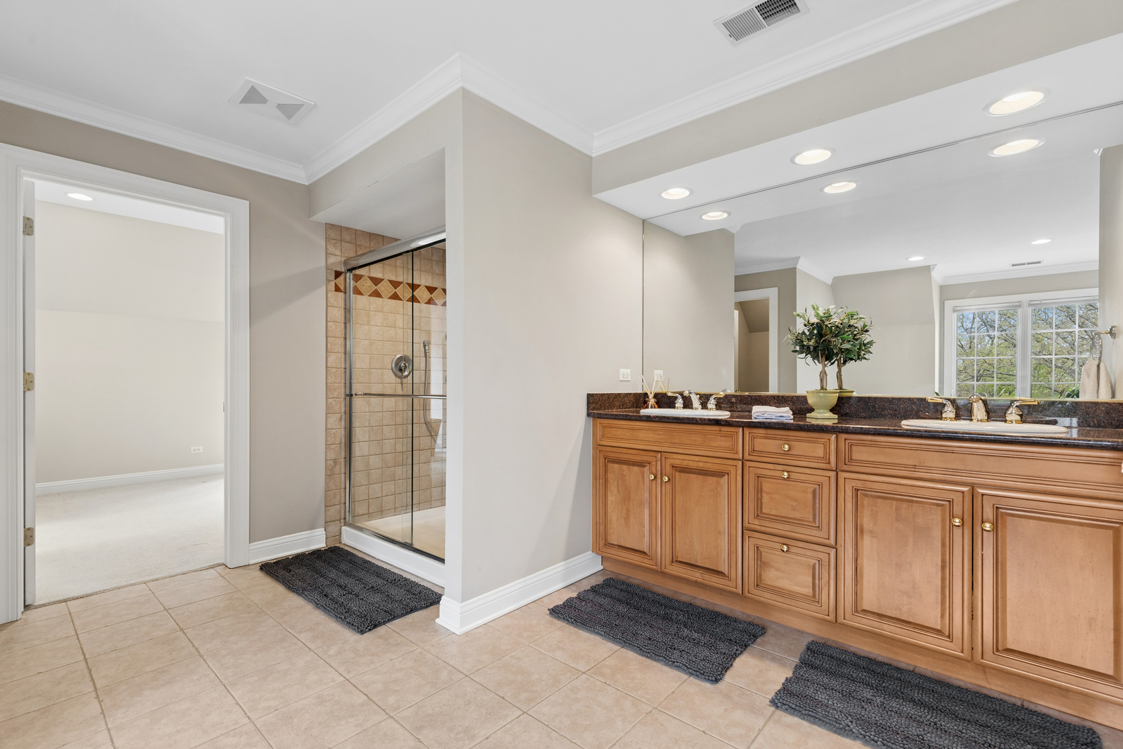 2719 Crystal Way