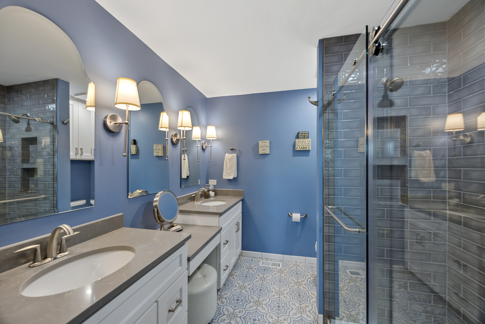 4871 Thistle Lane