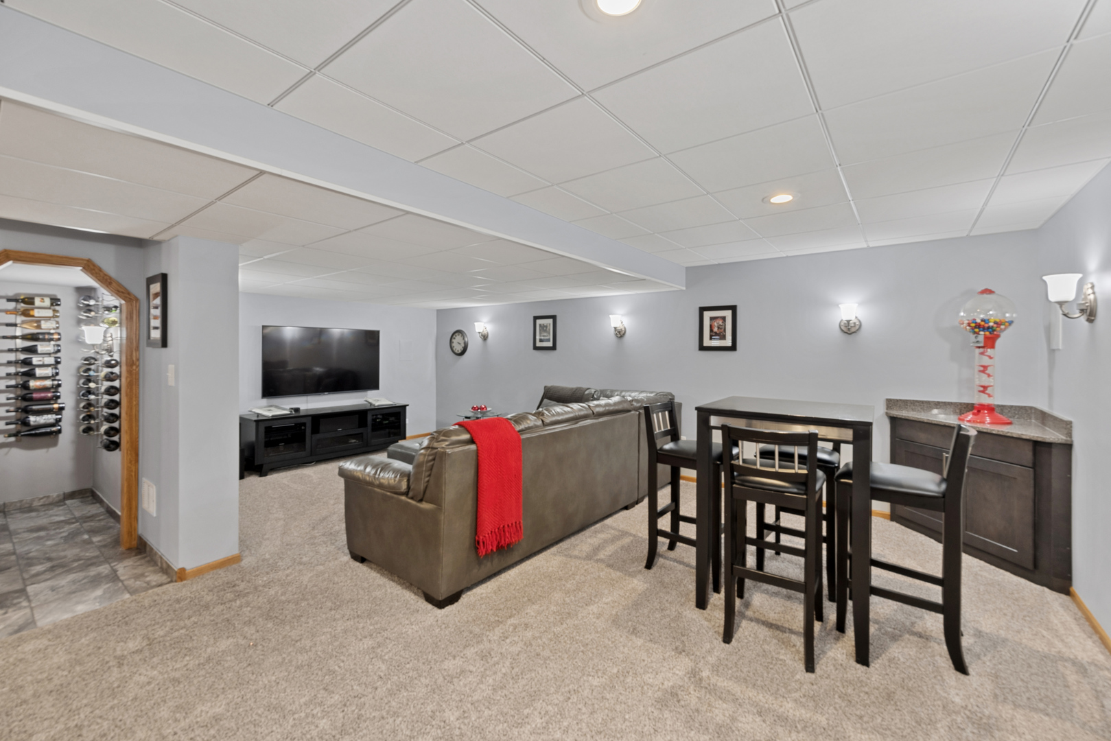 4871 Thistle Lane