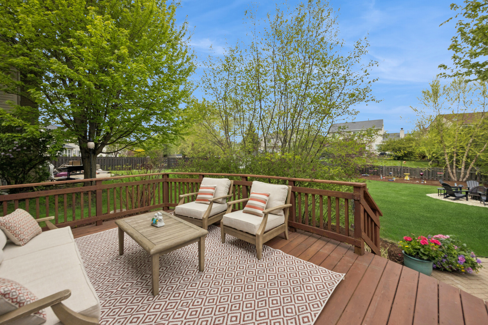 4871 Thistle Lane
