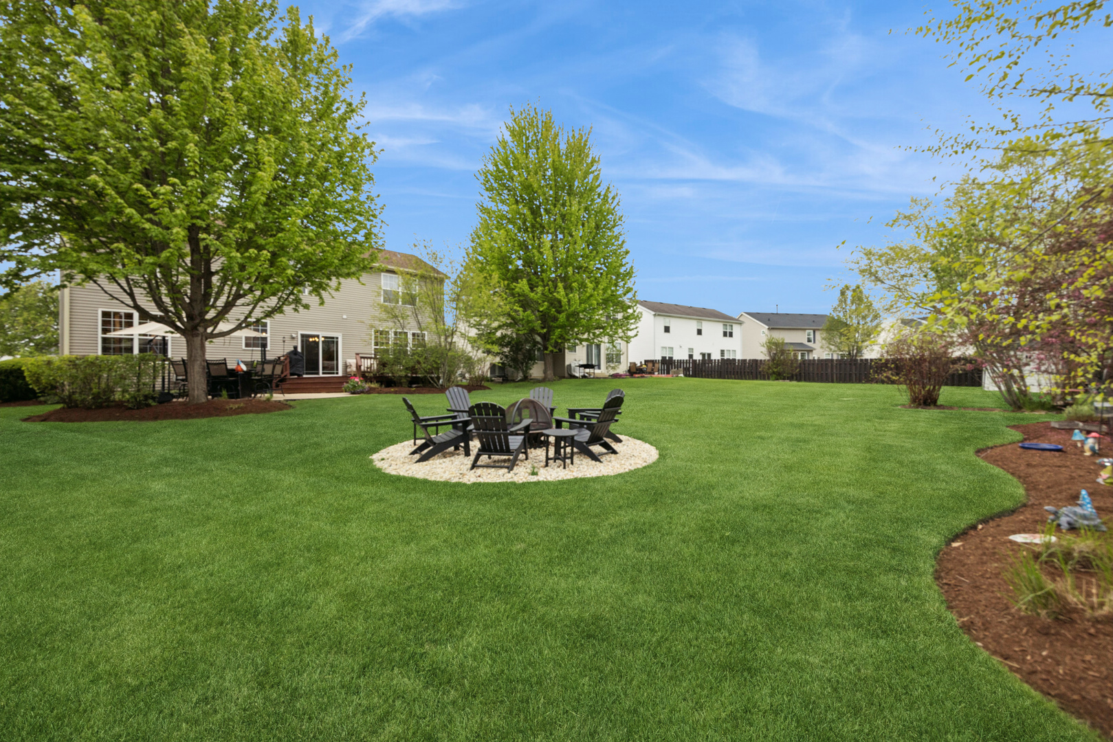 4871 Thistle Lane