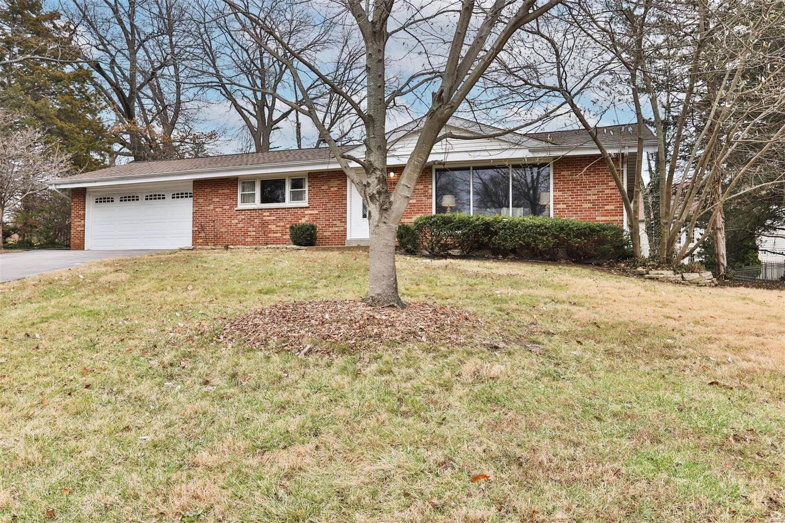 18 Meadow Lake Drive