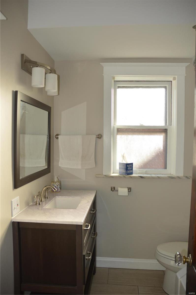 1140 Edward Terrace