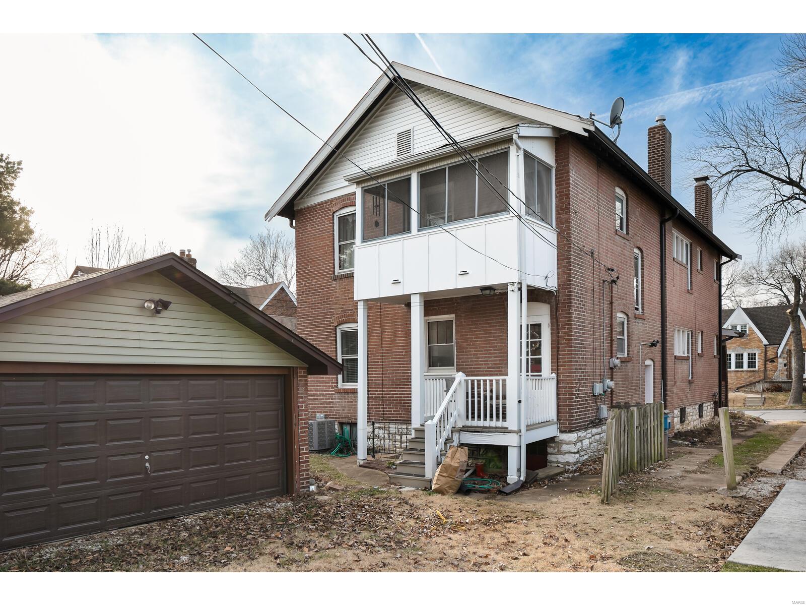 1140 Edward Terrace