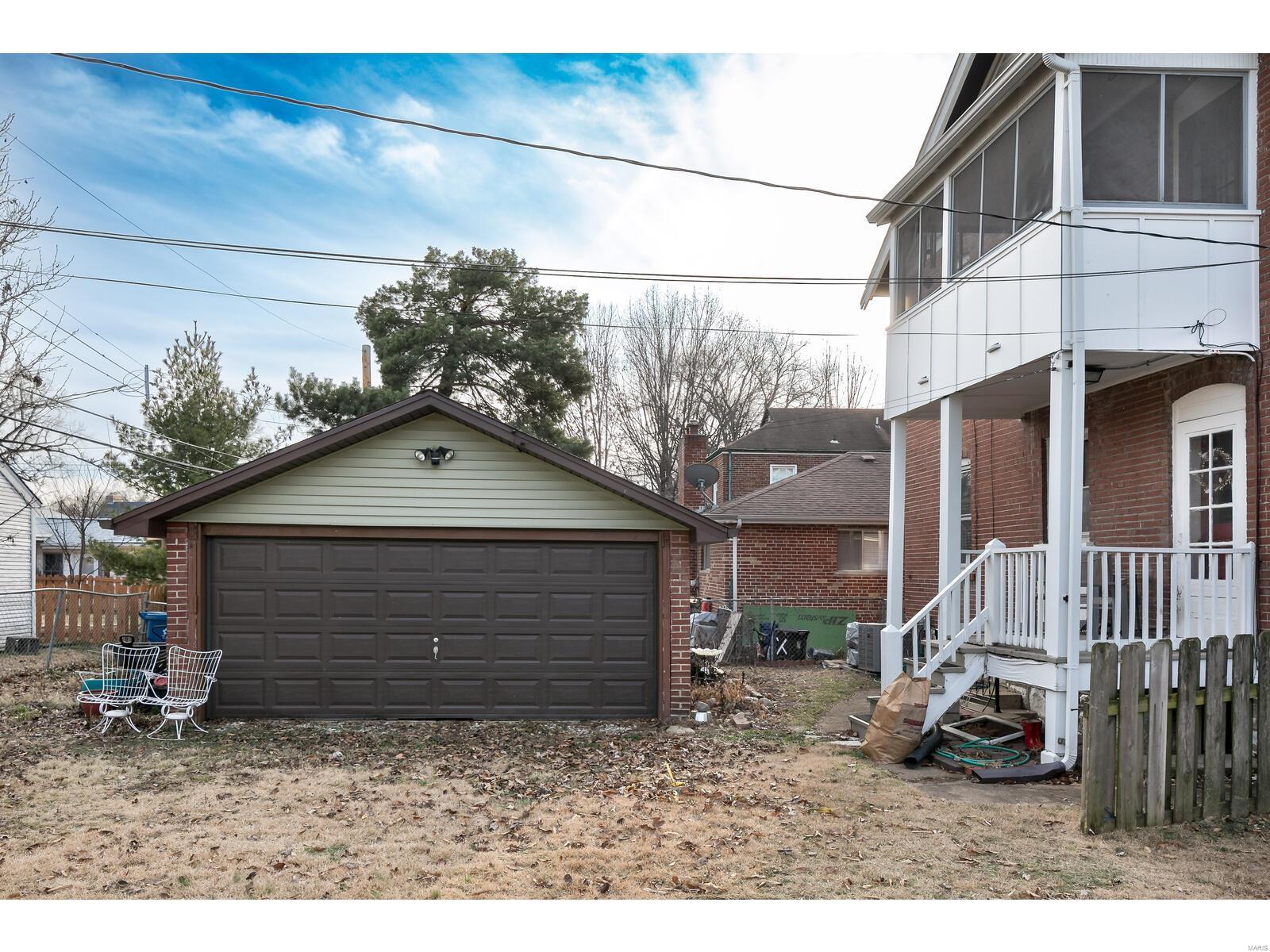 1140 Edward Terrace