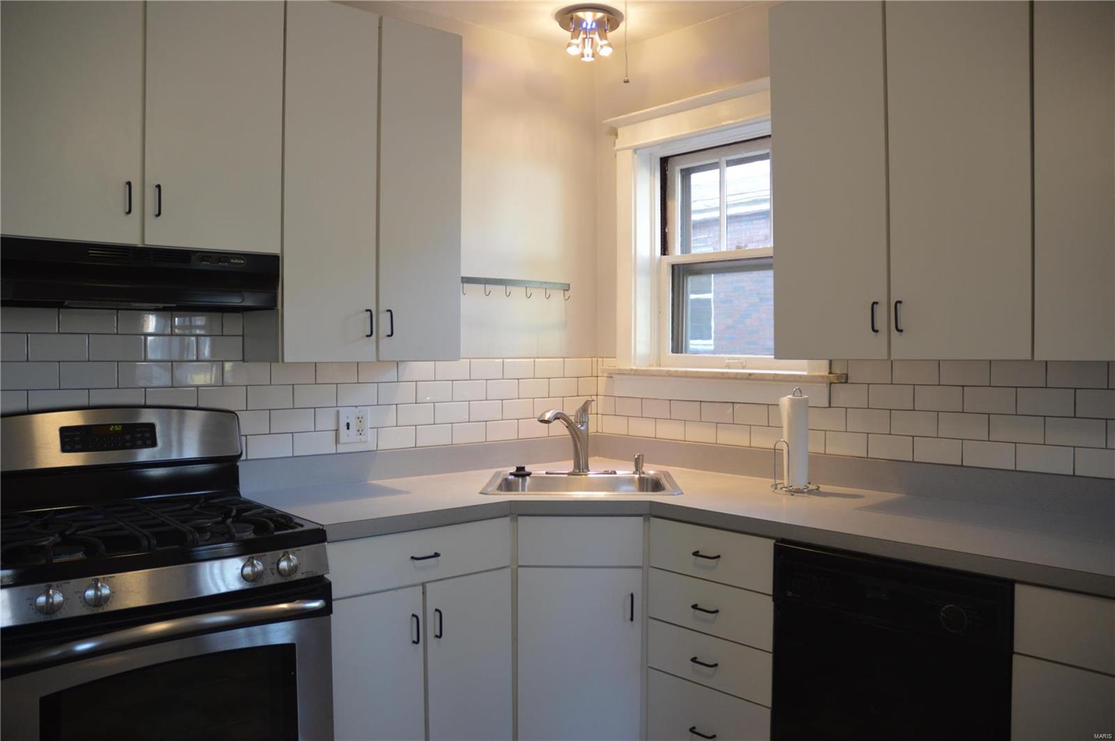 1140 Edward Terrace