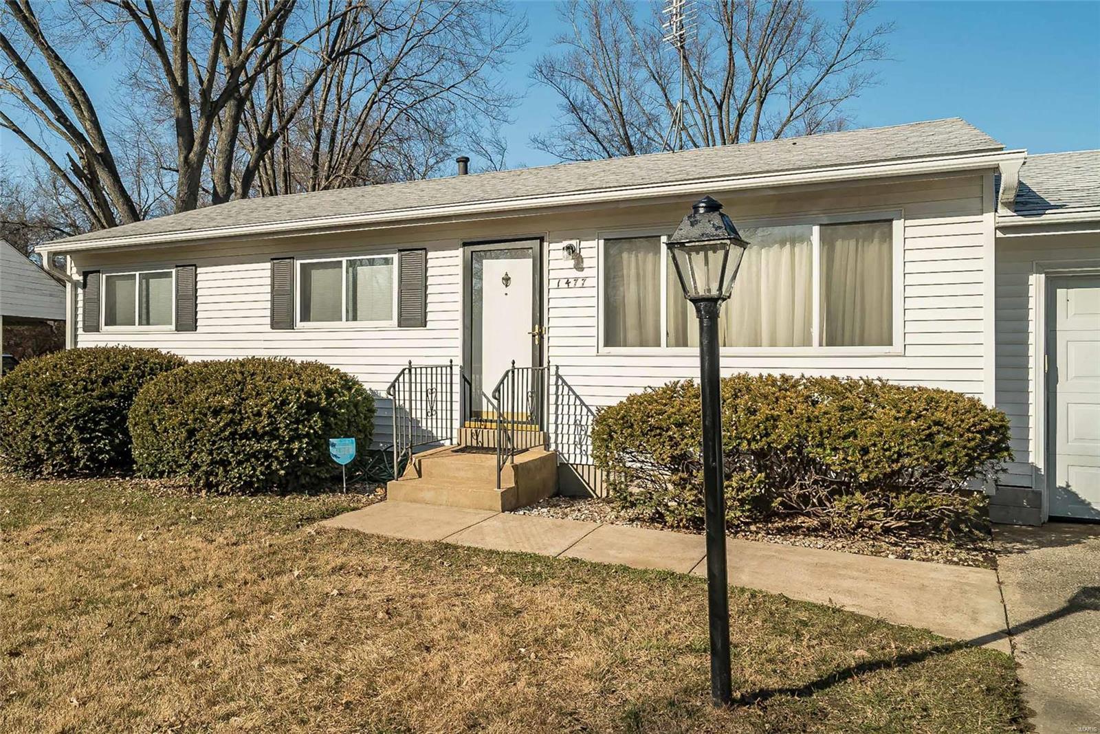 1477 Broadlawns Lane