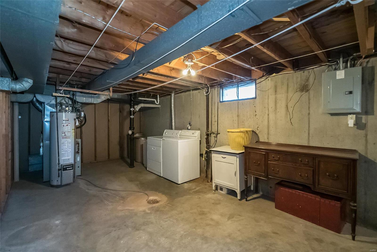 1477 Broadlawns Lane
