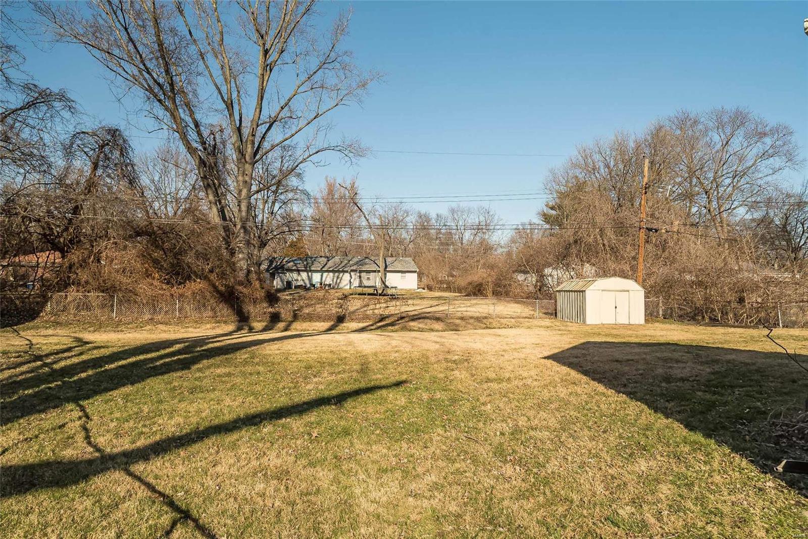 1477 Broadlawns Lane