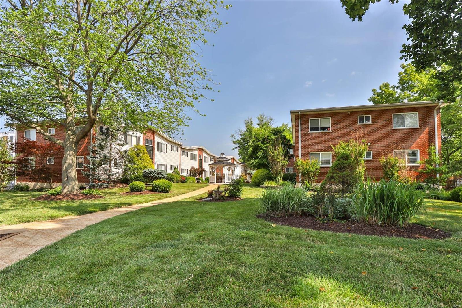 111 E Washington Drive Unit: 2S