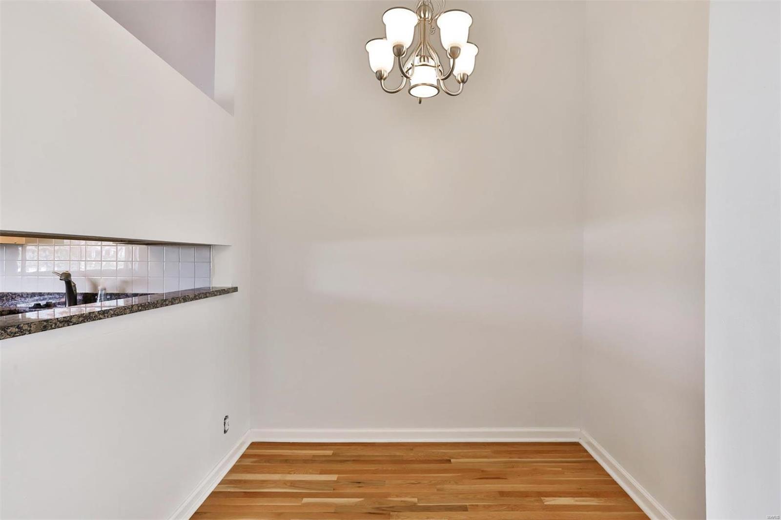 111 E Washington Drive Unit: 2S