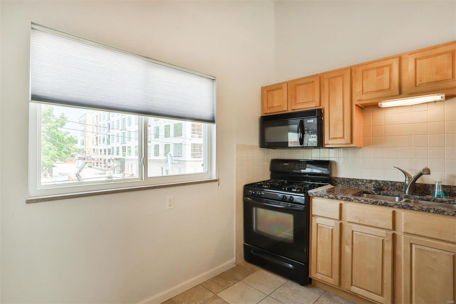 111 E Washington Drive Unit: 2S