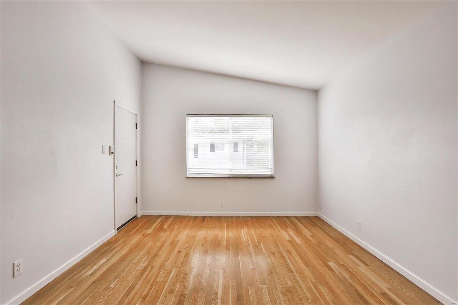 111 E Washington Drive Unit: 2S
